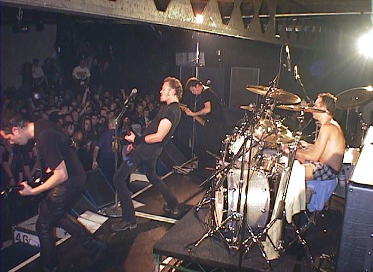 Photo gallery from the gig in London, England shot on November 13, 1997